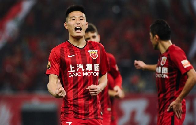  那不勒斯连胜势不可挡，领跑意甲积分榜